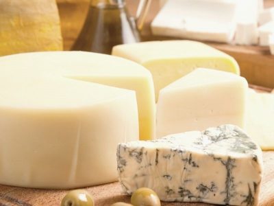 Diferentes tipos de queijos