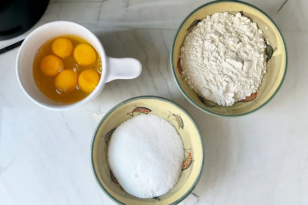 Ingredientes para pão de ló